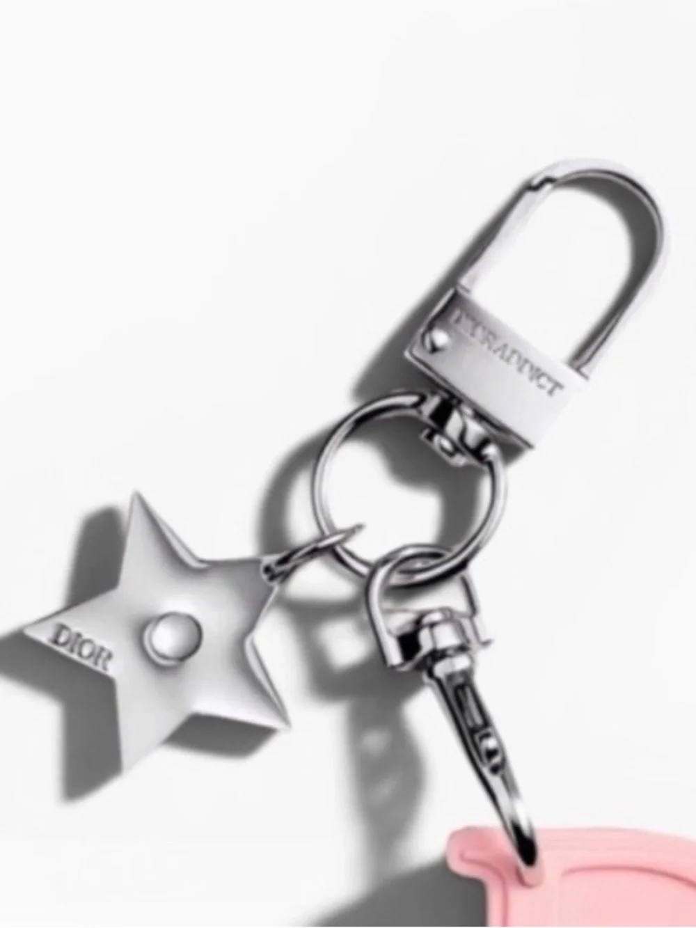 Dior Beauty Addict Rosy Glow Scented Pink Rubber Keychain W/ Charms - Picture 3 of 4